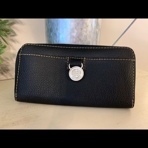 Dana Buchman zip wallet, black